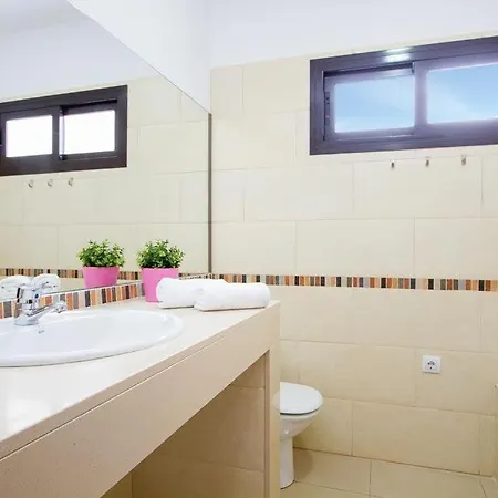Playa Blanca Sleeps 6 Pool Air Con Wifi Βίλα Πλάγια Μπλάνκα